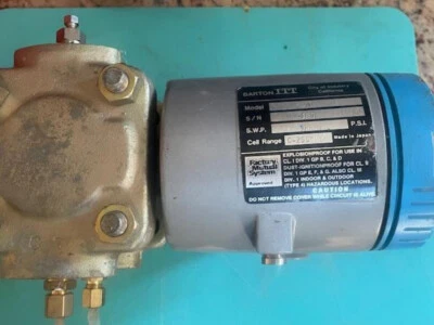 Transductor de presión diferencial a prueba de explosiones 250" WC ITT Barton Foto 1 de 3