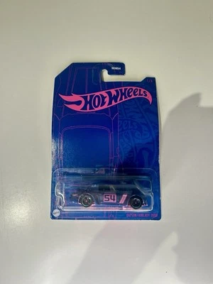 Hot Wheels 54th Anniversary Datsun Fairlady 2000 Diecast Car 1:64 Scale - Image 1 of 4