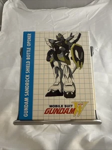Gundam Wing Sandrock Shield Flaschenöffner Gundam Life Crate Exclusive Neu - Bild 1 von 4