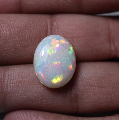 8 Cts 17.3x13.7 MM Real AAA Multii Fire Honeycomb Ethiopian Opal Oval Cabochon - Image 1 of 4