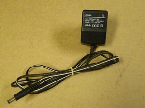 PHILIPS ADAPTOR / SBC 6654/00 OUTPUT 12V - 200 Ma VOLTAGE: 230V ~ 50 HZ 6W - Photo 1/3