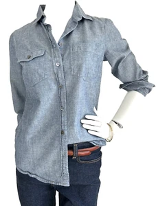 J Crew Button Up Collar Chest Pockets Long Sleeve Chambray Size 4 EUC - Picture 1 of 5
