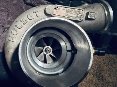 涡轮增压器康明斯/霍尔组 55028243Rx — 第 1/3 张图片