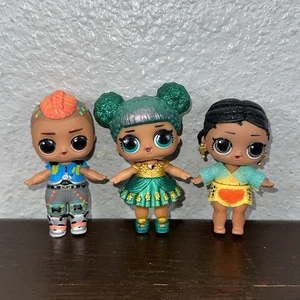 L.O.L. Surprise Dolls lotto di 3 mini bambole moda figure snodate con vestiti - Foto 1 di 2
