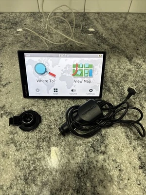 Garmin DriveSmart 71 with Traffic, 7-inch Car GPS with Garmin Voice Assist - Image 1 of 4