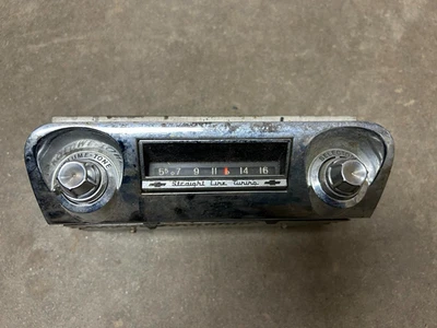 1959 1960 Chevrolet Passenger Car Straight Line Tuning Radio OEM With Knobs - Image 1 of 4