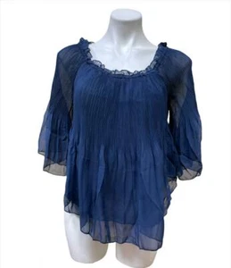 Romeo & Juliet NAVY Pleated 3/4 Bell Sleeve Handkerchief Hem Top, Small - Picture 1 of 1
