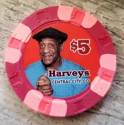 $5 Harvey's Bill Cosby en Camisa Azul Claro Casino Chip - Central City, Colorado  Foto 1 de 3