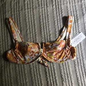 L Space Bikini Oberteil Medium Blüten Kamelie gerippt Bügel Bademode Coastal Chic - Bild 1 von 12