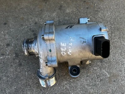 BMW 320I 328I 335I 2013-2016 2,0 L motor refrigerante bomba de agua eléctrica OEM Foto 1 de 4