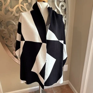 Chico's Wrap Colorblock Black White Snap ONE SIZE NEW NWT Shawl Cape Shrug - Picture 1 of 6