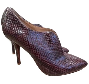 Vince Camuto Leather Bootie Women's 8.5M Wine Snake Print Carolena - Picture 1 of 12