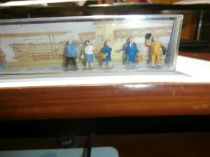 MERTEN HO SCALE ITEM # 2399 FIGURES-corpulent passengers - Picture 1 of 3