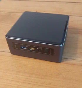 NUC7 i7 / i7-7567U (4GHz) / SSD + 500 go HDD / office 24 / W11 pro - Photo 1/5