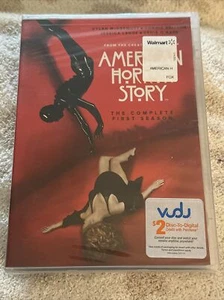 American Horror Story - Murder House: Die komplette erste Staffel (DVD) brandneu - Bild 1 von 2