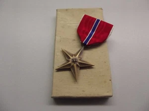 ^A32-1490 Original WWII USA Bronze Star 7.2.1945 ... in der Original Schachtel - Picture 1 of 3