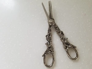 Vintage Silver Plated Ornate Grape Shears Scissors Fox & Grape Design Handle 6" - Picture 1 of 7