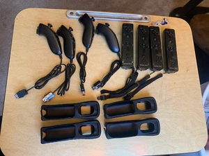 2 Set Motion Plus Remote & Nunchuk Controller Set & Case BLACK for Nintendo Wii - Picture 1 of 2