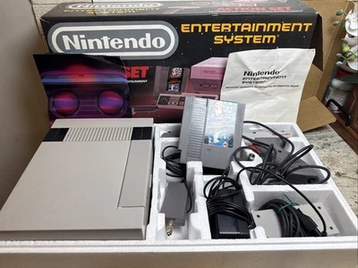 Nintendo NES Action Set System Console - Complete - READ- Authentic - Image 1 of 4