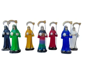 7 Piezas Santa Muerte 7 Colores Mini 4" Santa Muerte Parca Calavera Estatuilla - Imagen 1 de 2