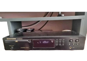 Marantz Separate cd 4000 cd player And Remote. - Picture 1 of 5
