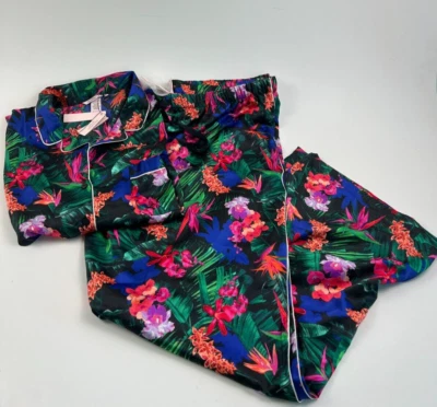 Victoria’s Secret Pijama Largo Satinado Conjunto Salón Botón Multicolor XXL NUEVO CON ETIQUETAS Foto 1 de 4