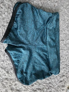 Nike Shorts Teenager Gr. 152 *top Zustand* - Bild 1 von 2