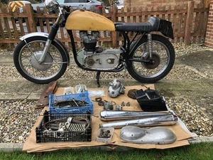 Triton Project, Wideline Featherbed, Triumph 6T Engine - Picture 1 of 15