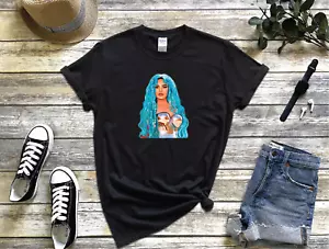  Karol G, Bichota Mami Cover Design Reggeaton schwarz/weiß T-Shirt, perfektes Geschenk.  - Bild 1 von 5