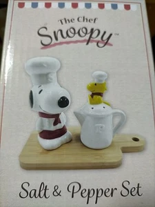 Marimo Craft Snoopy salt and  pepper shaker set new - Picture 1 of 3