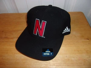 Gorra Nebraska Cornhuskers ajustada talla pequeña nueva con etiquetas - Imagen 1 de 3
