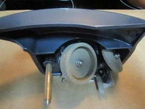 BERKEL FLEISCHSCHNEIDER SCHÄRFER MONTAGE MODELL 808 OEM #01-404675-0164 - Bild 1 von 3