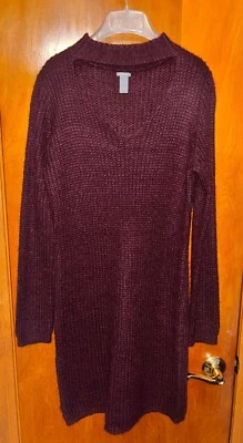 Vestido suéter grande para mujer Charlotte Russe borgoña con agujero de llave Foto 1 de 3