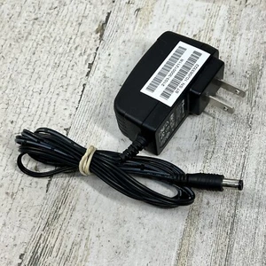 Adaptador de CA Bestec modelo NA0181WAA +12V 1.5A - Imagen 1 de 2
