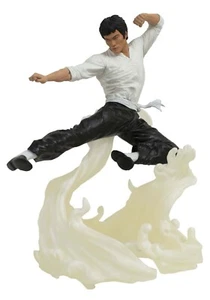 Bruce Lee "Air" Gallery Diamond Select PVC Statue Movie Figure - Picture 1 of 3