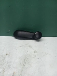 1999-2006 Silverado/ Sierra Interior Window Crank OEM 15705526 - Picture 1 of 11