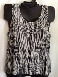 XXL Studio Donatella Casual Versatile Tank Top Pocket Polyester Animal Print New - Picture 1 of 6