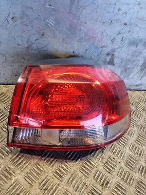 LUZ TRASERA DERECHA VOLKSWAGEN GOLF OSR 5K0945096E 1.4L GASOLINA HATCHBACK 2010 Foto 1 de 4
