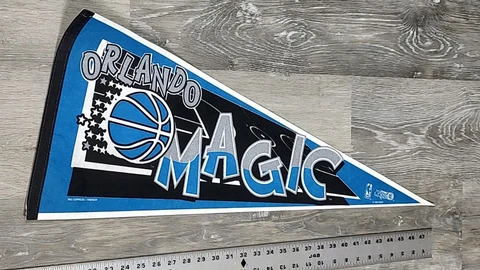 NBA Orlando Magic Vintage Circa 1995 Team Logo Basketball Pennant w/Hologram Cover