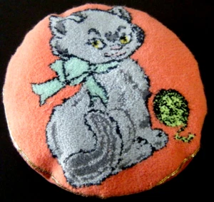 Vtg  retro 50s small round pillows with cat hooked  hand embroidery design 10" - Picture 1 of 5