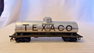 HO Scale Life Like Plastic Silver Texaco Tank Car 40'  - Image 1 of 4