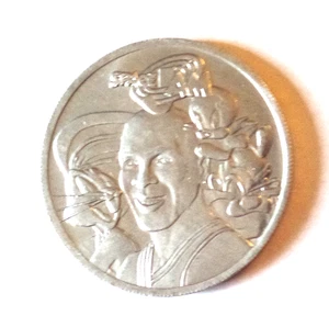 Moneda de colección Space Jam Michael Jordan Looney Tunes 77 78 Tune Squad Collector's - Imagen 1 de 3
