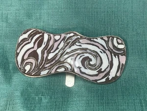 Vintage Abana Tie Clip On Cloisonne Enamel Brown Wht Abstract Shapes Retro Japan - Picture 1 of 2
