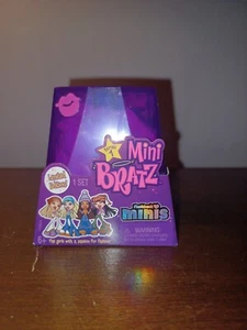 Bratz Flashback Minis Serie 1 Puppen, Limited Edition, einzeln. Ungeöffnet - Bild 1 von 5