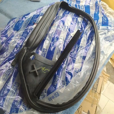GUARNIZIONE CANALINO VETRO POSTERIORE DX FIAT BRAVA MK1 ORIGINALE 46532542 Foto 1 de 4