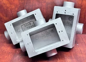 3 Killark Electrolet FST-1 1/2" T Hubs Shallow Cast Device Box Aluminum 1-Gang - Picture 1 of 3