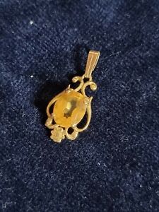 9ct Yellow Gold Pendant With A Yellow Stone 375
