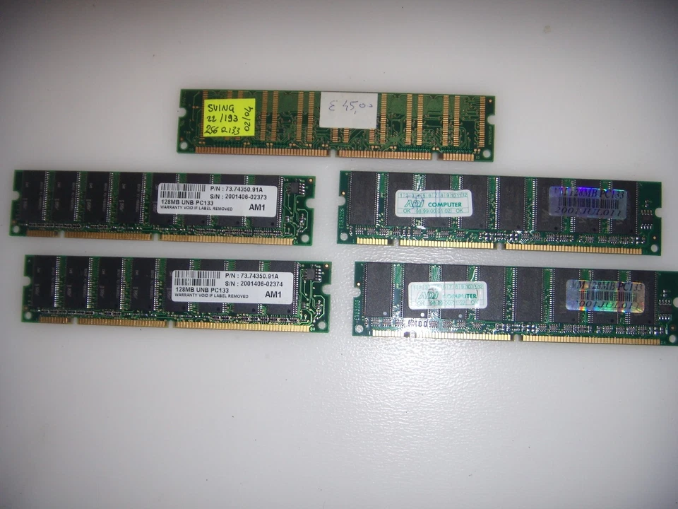 LOTTO 5 RAM 128MB 256MB PC133 168 PIN SDRAM DIMM MEMORIA 4x128MB +1x256MB VM AM1 - Immagine 1 di 4