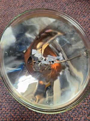 GE PAR64 4552 28V 250W lamp - Image 1 of 3