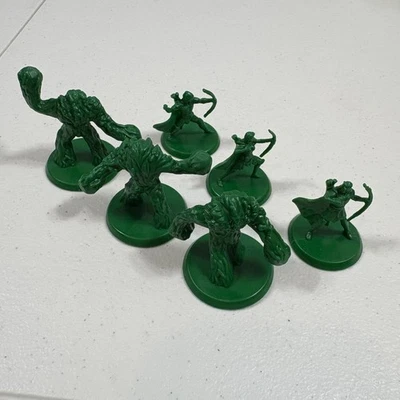 MAGIC THE GATHERING Arena of the Plainswalkers 6 Green Figures Replacement 2014 - Image 1 of 3